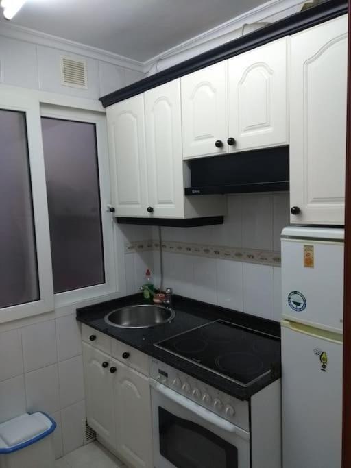 Apartamento Aviles, Centro Ciudad Exteriör bild
